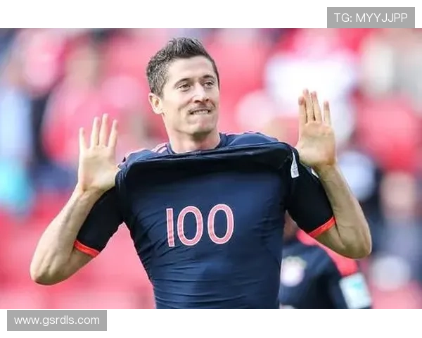 莱万多夫斯基职业生涯回顾：未能夺得欧洲冠军联赛的遗憾时刻分析