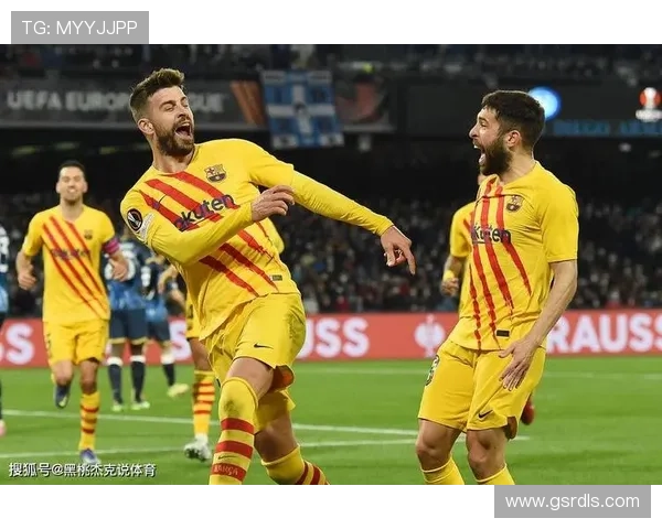 沙勒罗瓦转会策略