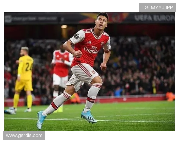 从替补奇兵到左路爆点：马丁内利的进化之路